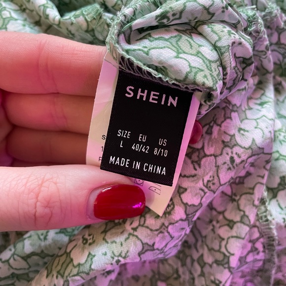 ADORABLE - SHEIN green floral romper - size L - Picture 8 of 8